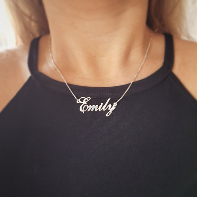 Personalized Necklace For Wome - Embroidery Charm 评论和价格