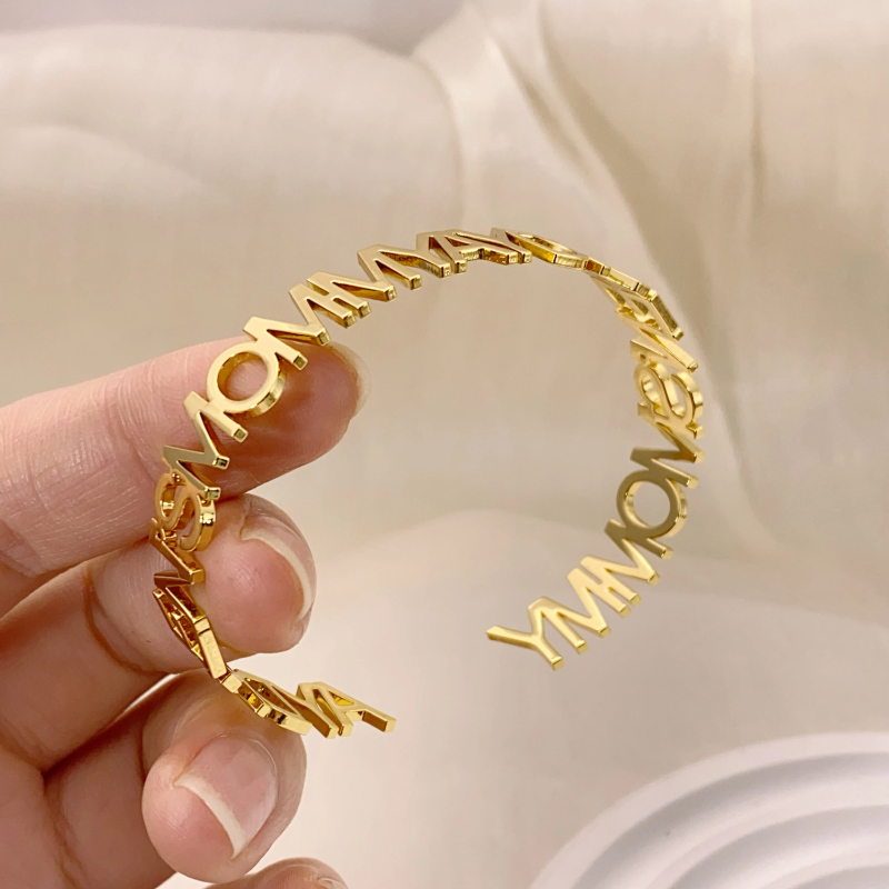 Customized Name Bracelet Women - Embroidery Charm 评论和价格