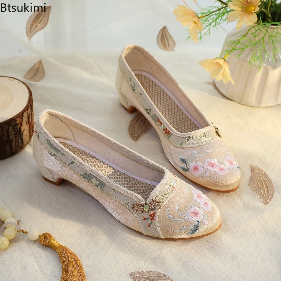 2026 New Women's Shoes Ethnic  - Embroidery Cloth 评论和价格