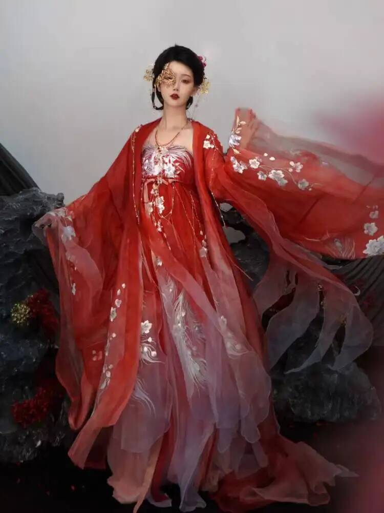 Women In Hanfu Heavy Embroider - Embroidery Dress 评论和价格