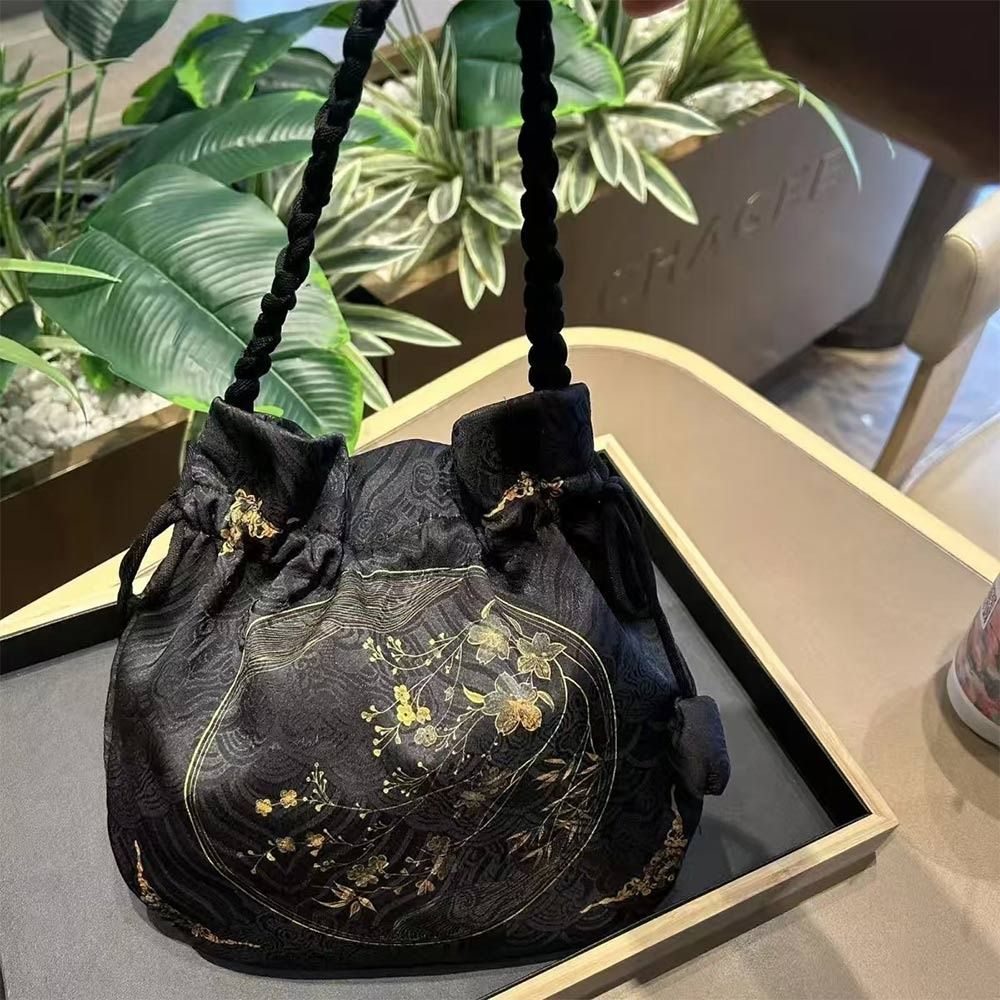 Silk Material Retro Handbags E - Embroidery Ideas 评论和价格