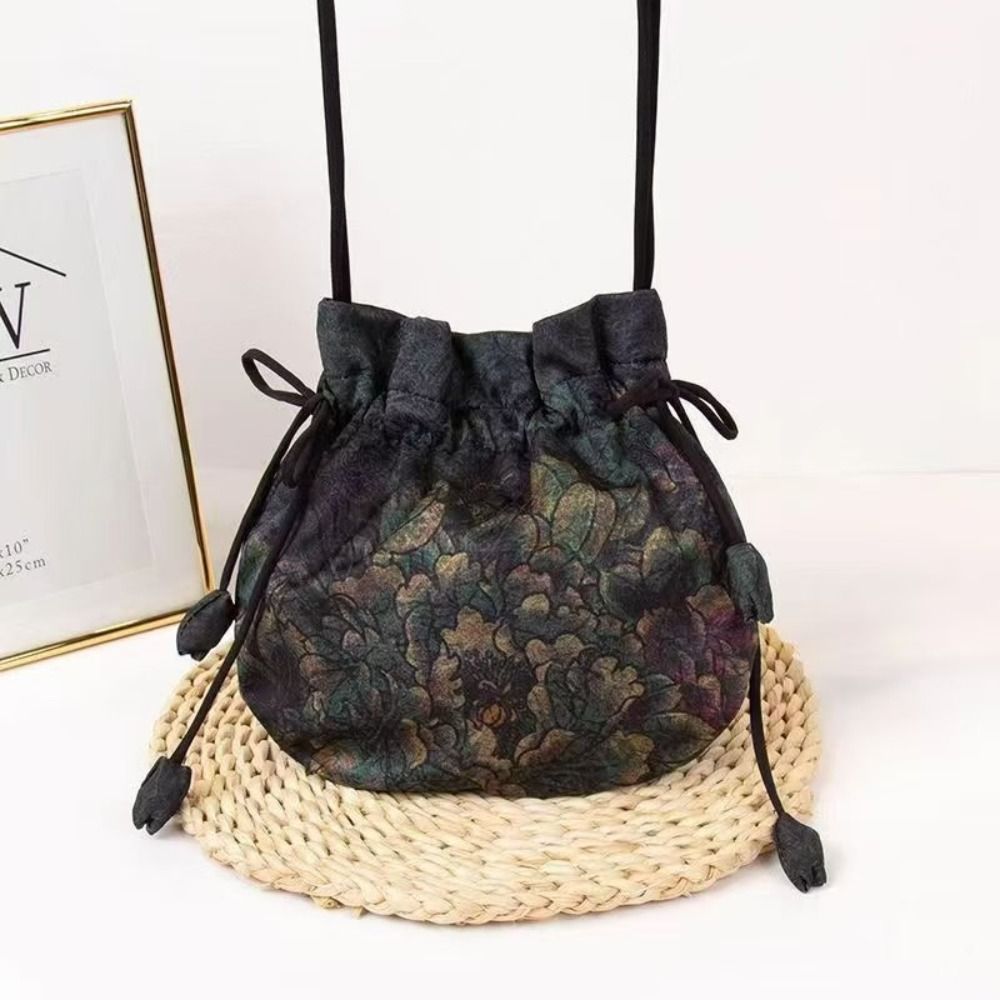 Silk Material Retro Handbags E - Embroidery Ideas 评论和价格