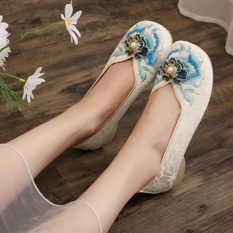 Woman Low Heel Embroidered Clo - Embroidery Cloth 评论和价格